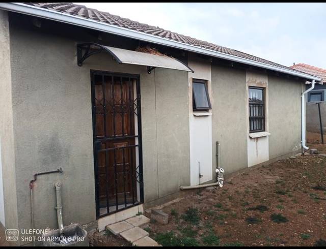 3 BEDROOM HOUSE FOR SALE IN WINDMILL PARK EXT